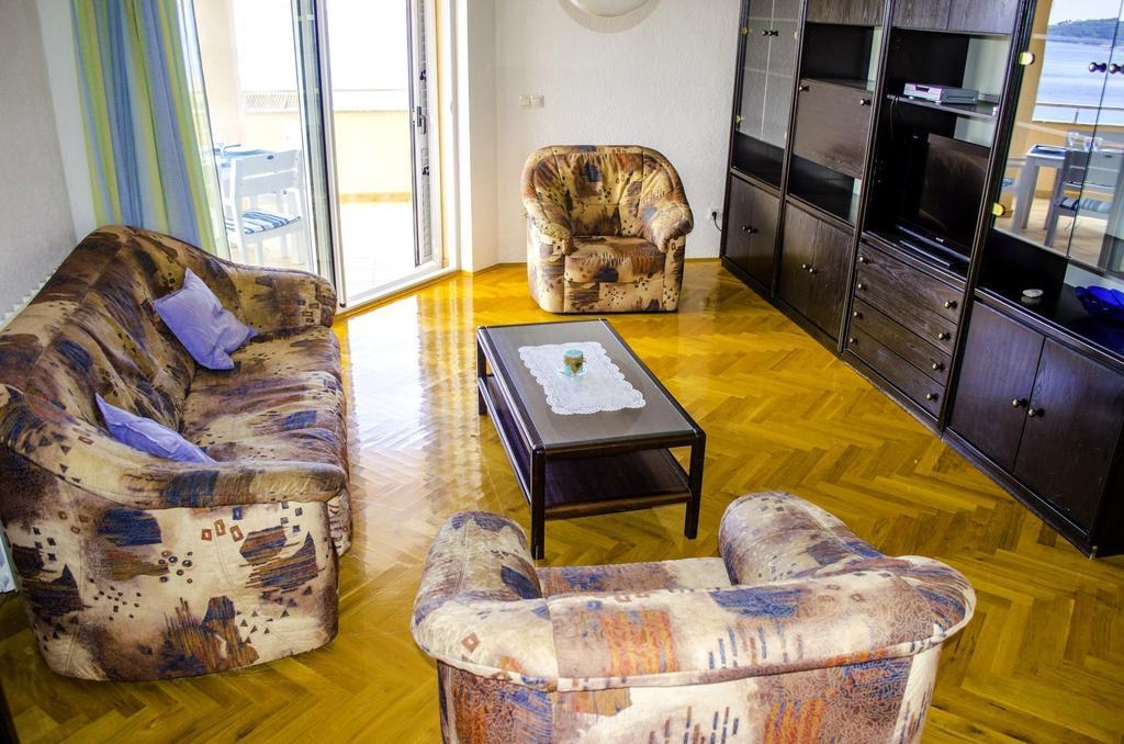Apartments Zlatka トロギール 部屋 写真